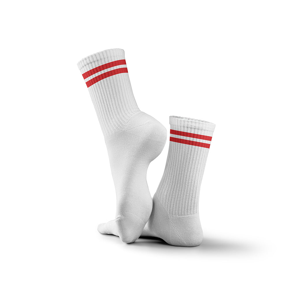 Weiße Tennissocken mit roten Streifen – personalisierbar mit Logo oder Motiv